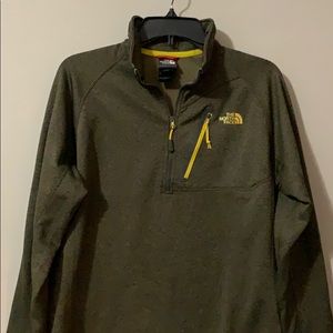 THE NORTH FACE Quarter-Zip Pullover Size Medium